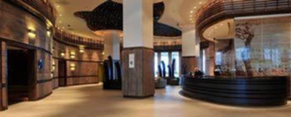 Hotel Dreams Del Estrecho ปุนตาอาเรนาส ภายนอก รูปภาพ