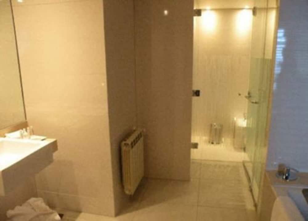 Hotel Dreams Del Estrecho ปุนตาอาเรนาส ภายนอก รูปภาพ